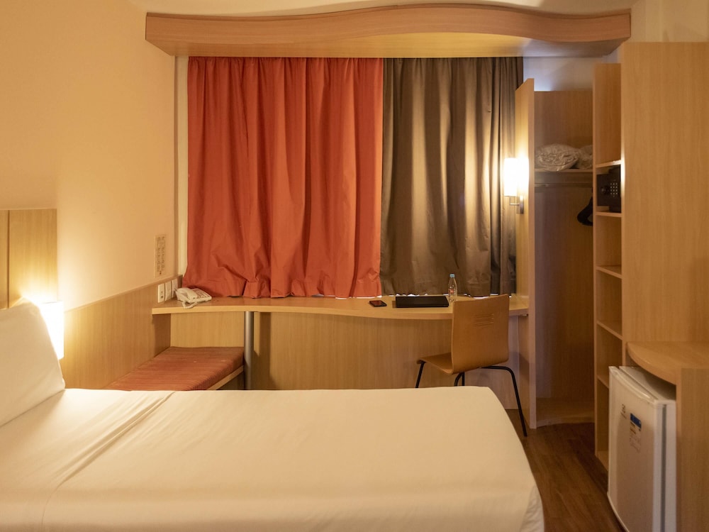 Apartamento estándar con dos camas individuales del hotel ibis São Paulo Barra Funda. Foto 3
