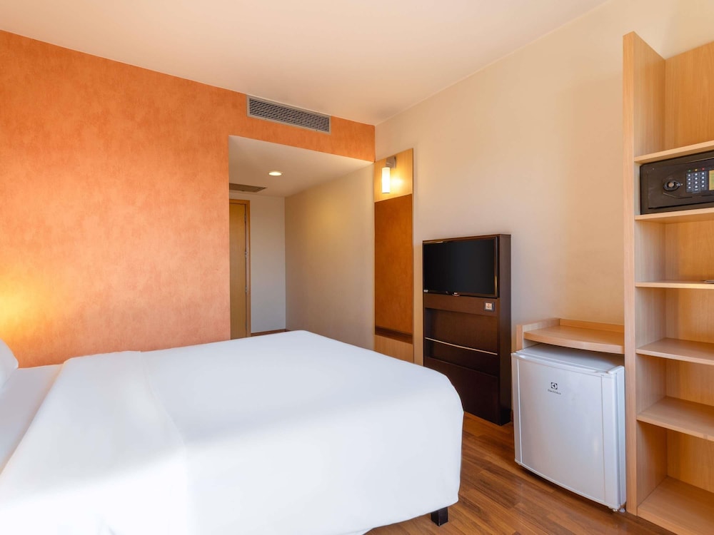 Apartamento estándar con 1 cama doble del hotel ibis São Paulo Barra Funda. Foto 5