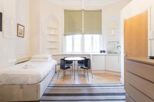 Habitación Triple del hotel Amber Residence