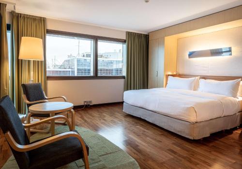Executive King Room with Sauna del hotel Hilton Helsinki Airport. Foto 1