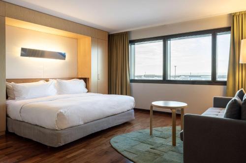 Habitación Familiar del hotel Hilton Helsinki Airport. Foto 1
