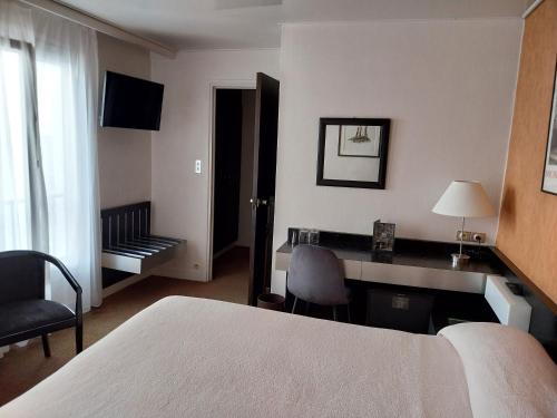 Habitación Superior - 1 cama grande del hotel Hôtel Alison. Foto 10