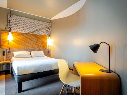 Habitación Doble Estándar del hotel Ibis Bordeaux Centre Gare Saint Jean Euratlantique. Foto 5