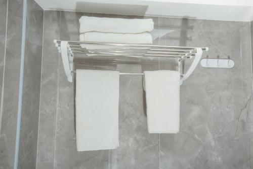 Habitación Doble Económica del hotel Atlantis Royal. Foto 4