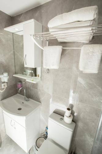 Habitación Doble Económica del hotel Atlantis Royal. Foto 7