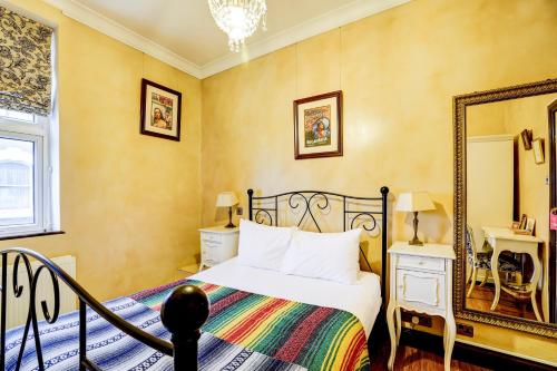 Habitación doble con baño compartido. del hotel Church Street. Foto 3