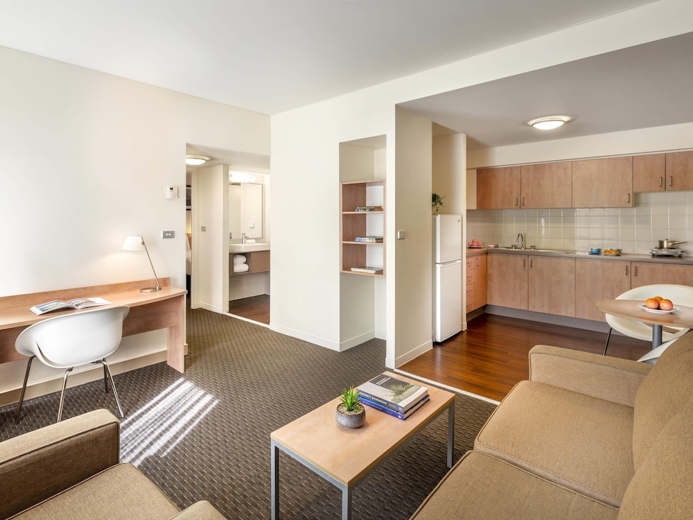 Apartamento de 2 Dormitorios 1 Cama Queen y 2 Camas Individuales del hotel Ibis Melbourne and Apartments