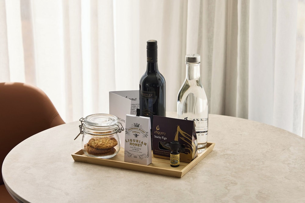 Suite Superior con vistas al agua, 1 cama de matrimonio grande del hotel Mercure Kangaroo Island Lodge. Foto 3