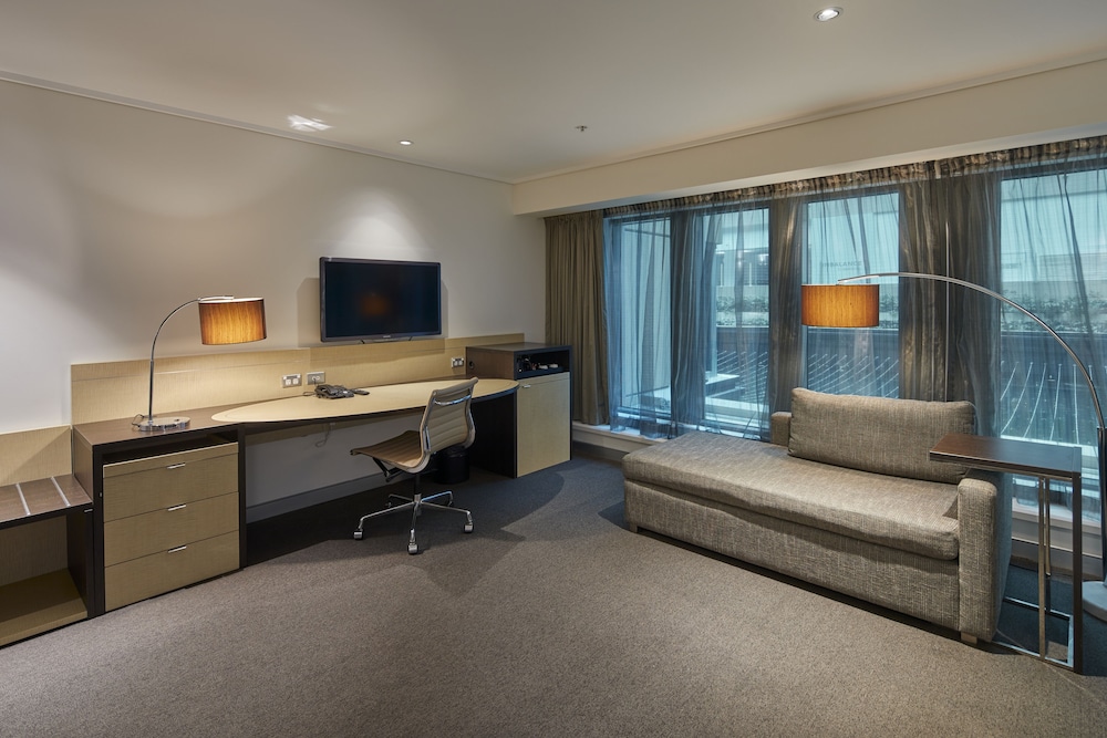 Habitación Accesible 1 Cama King del hotel Novotel Melbourne On Collins. Foto 3