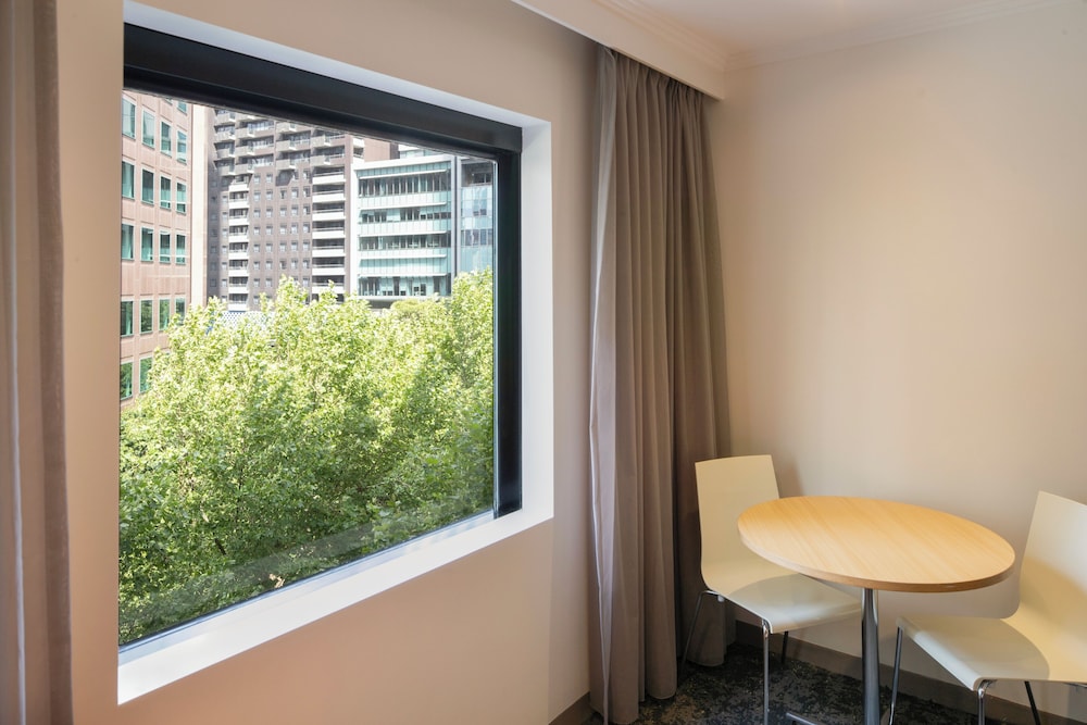 Habitación Familiar Superior del hotel Mercure Melbourne Southbank. Foto 2