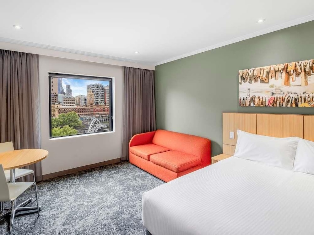 Habitación Queen Superior con Vista al Río del hotel Mercure Melbourne Southbank. Foto 2
