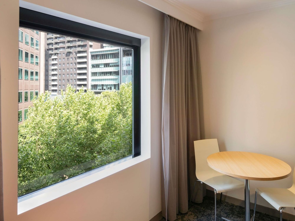 Habitación Twin Estándar Accesible del hotel Mercure Melbourne Southbank. Foto 6