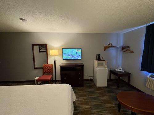Habitación King - Acceso para personas con movilidad reducida del hotel Corning Inn