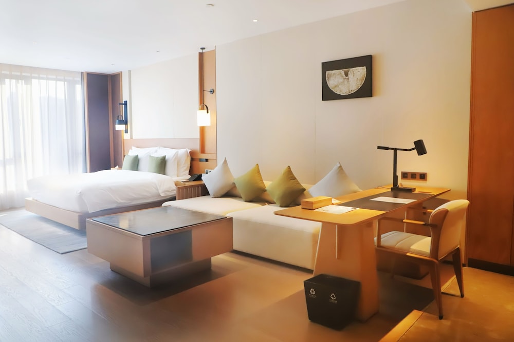 Suite Residencia con 1 Cama King del hotel Grand WUJI, in The Unbound Collection by Hyatt