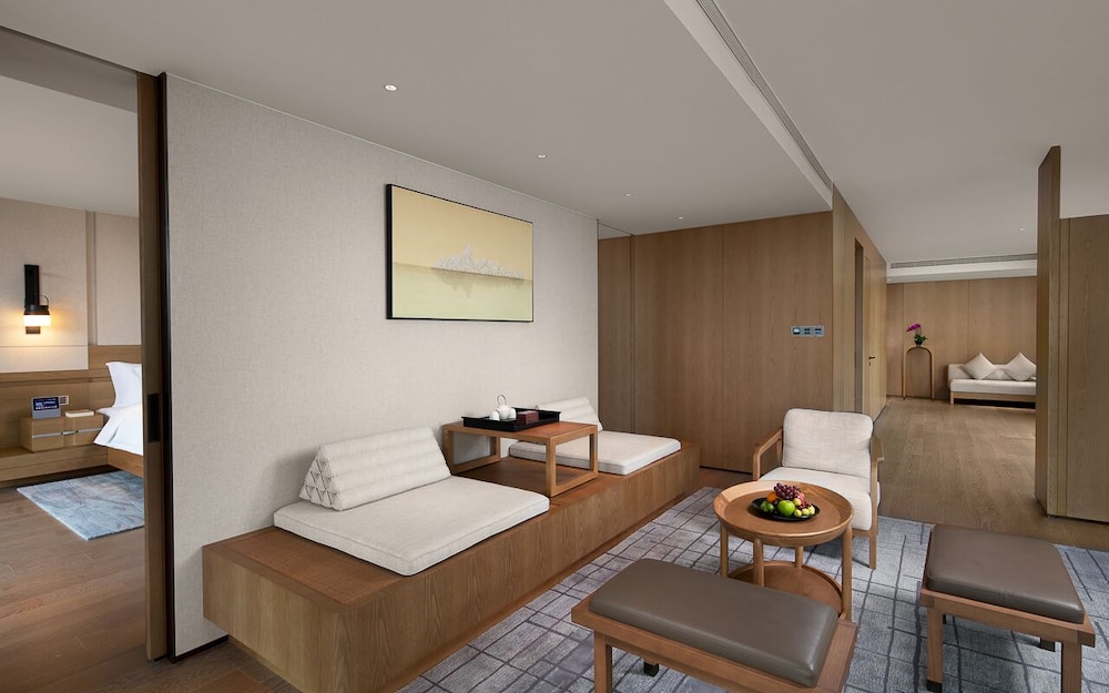 Suite Park con 1 Cama King del hotel Grand WUJI, in The Unbound Collection by Hyatt. Foto 1