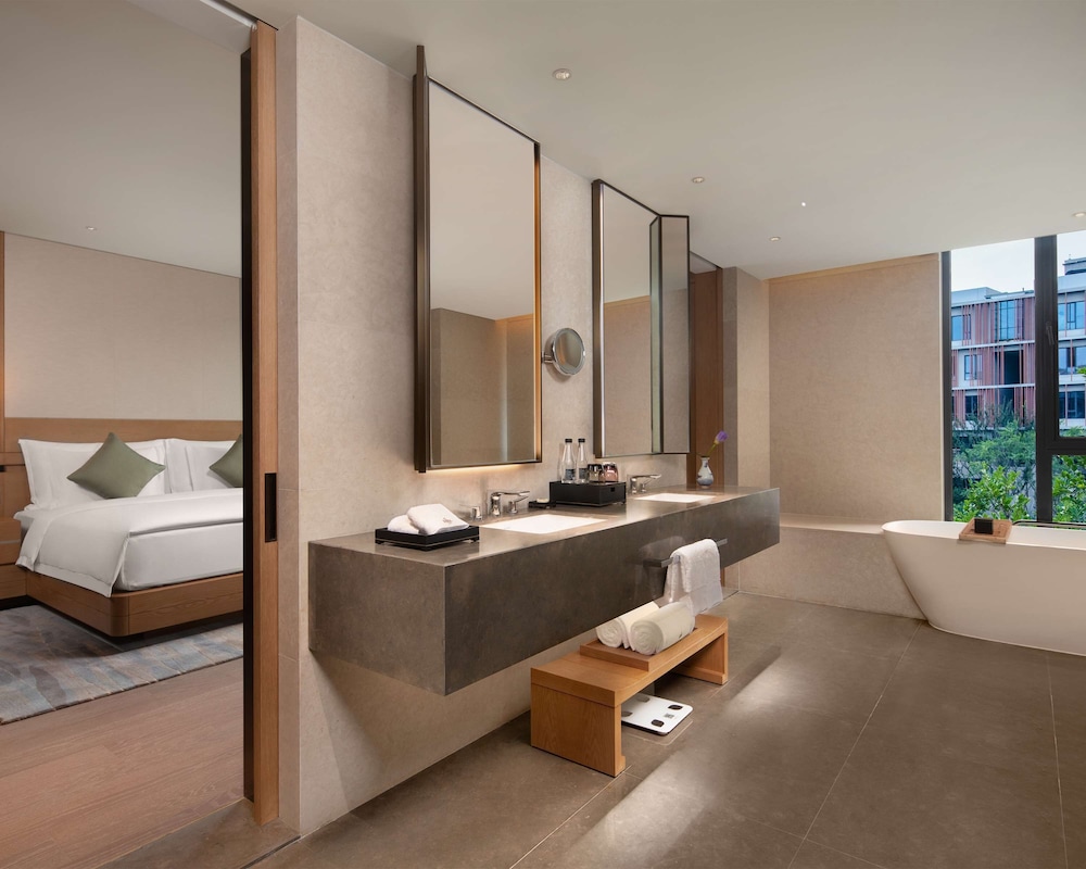 1 Cama King Premium del hotel Grand WUJI, in The Unbound Collection by Hyatt. Foto 2