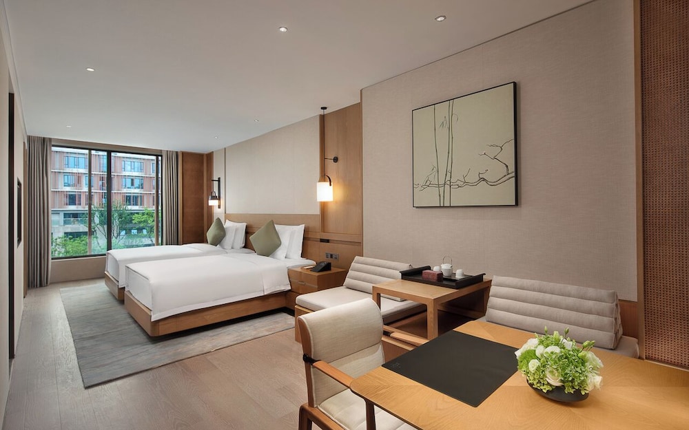 2 Camas Gemelas Acceso Club del hotel Grand WUJI, in The Unbound Collection by Hyatt. Foto 1