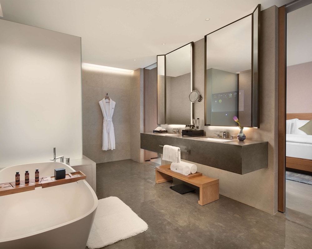 Suite Ejecutiva con 1 Cama King del hotel Grand WUJI, in The Unbound Collection by Hyatt. Foto 2