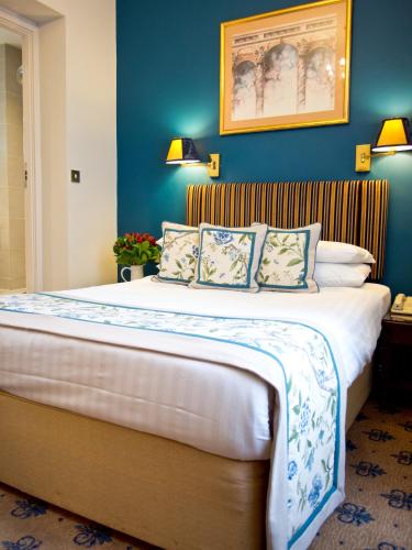 Habitación Doble Superior del hotel London Lodge. Foto 7