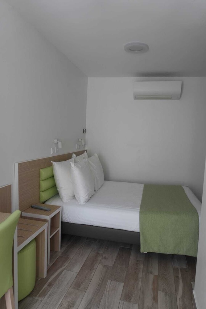 Habitación Confort doble del hotel Hôtel de La Herse d\'Or. Foto 2