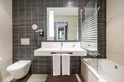 Habitación Doble Estándar - Admite mascotas del hotel Ilunion Atrium