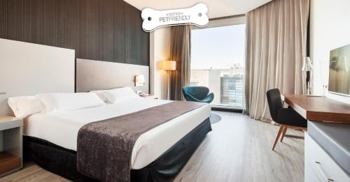 Habitación Doble Estándar - Admite mascotas del hotel Ilunion Atrium. Foto 1