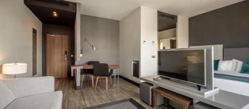 Habitación Doble Superior - 1 o 2 camas del hotel Ilunion Atrium. Foto 2