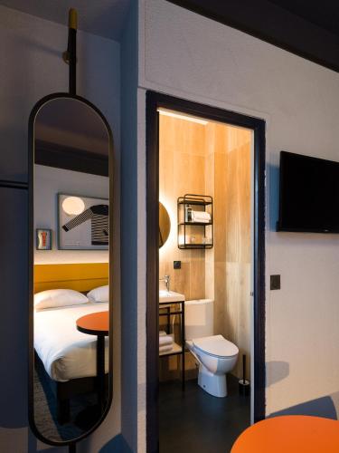 Pequeña habitación estándar con 1 cama doble del hotel ibis Styles Saint-Malo Centre Historique. Foto 2