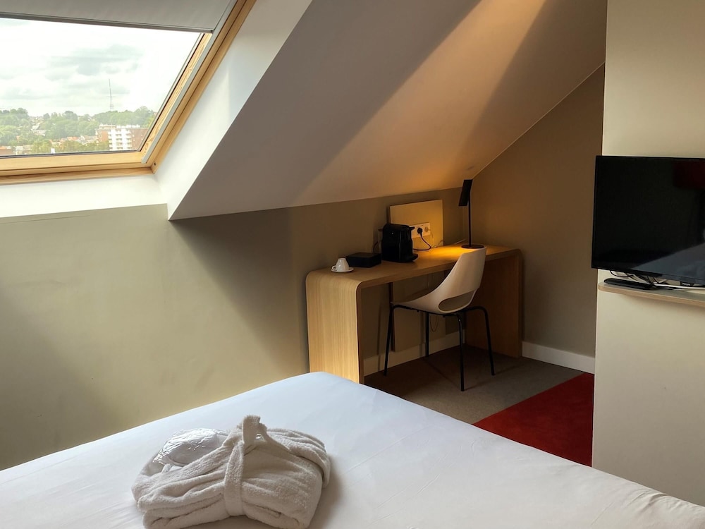 HABITACIÓN PREMIUM con espacio extra y comodidades, ¡ideal para estancias largas! del hotel Ibis Wavre Brussels East. Foto 2