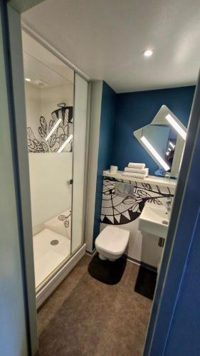 TWIN - Habitación con dos camas individuales del hotel ibis budget Beaune. Foto 8