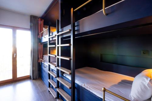 Cama en habitación compartida femenina de 6 camas del hotel The People - Paris Nation - Hostel. Foto 5