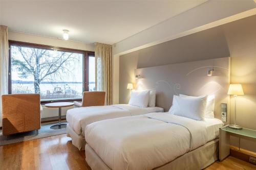 Habitación Deluxe con experiencia Iglux del hotel Hilton Helsinki Kalastajatorppa. Foto 3