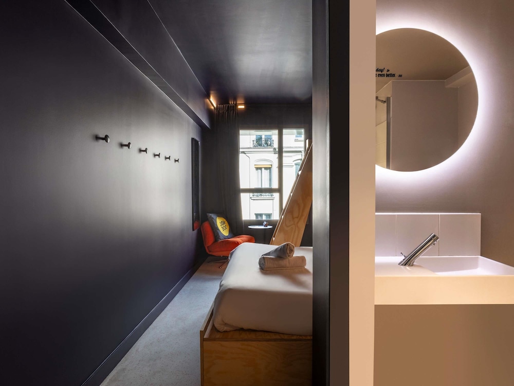 Chambre Double XL avec salle de bains privée del hotel JO&JOE Paris - Nation. Foto 1