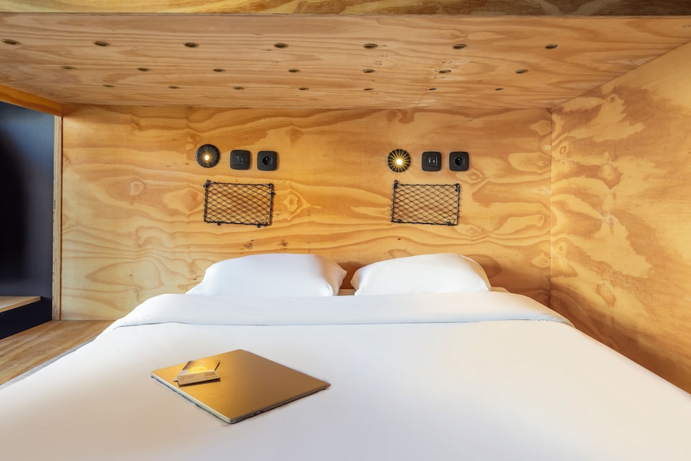 Chambre Double XL avec salle de bains privée del hotel JO&JOE Paris - Nation. Foto 2