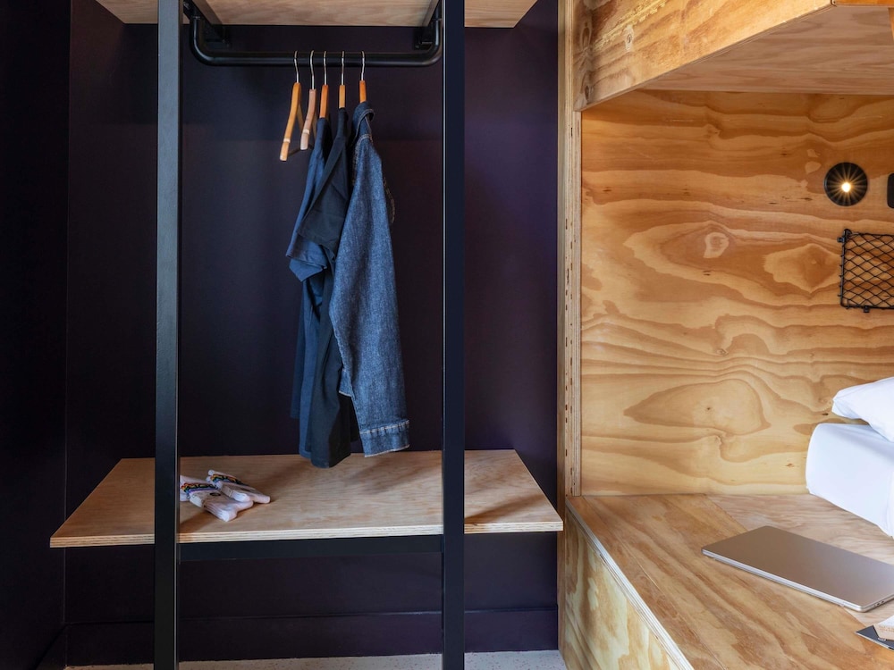 Chambre Double XL avec salle de bains privée del hotel JO&JOE Paris - Nation. Foto 5