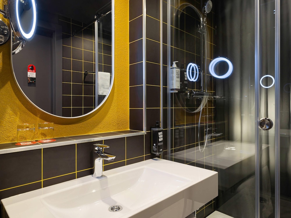 Habitación Premium con 1 cama doble del hotel Ibis Kyiv Beresteiska (Opening Q4 2023). Foto 1