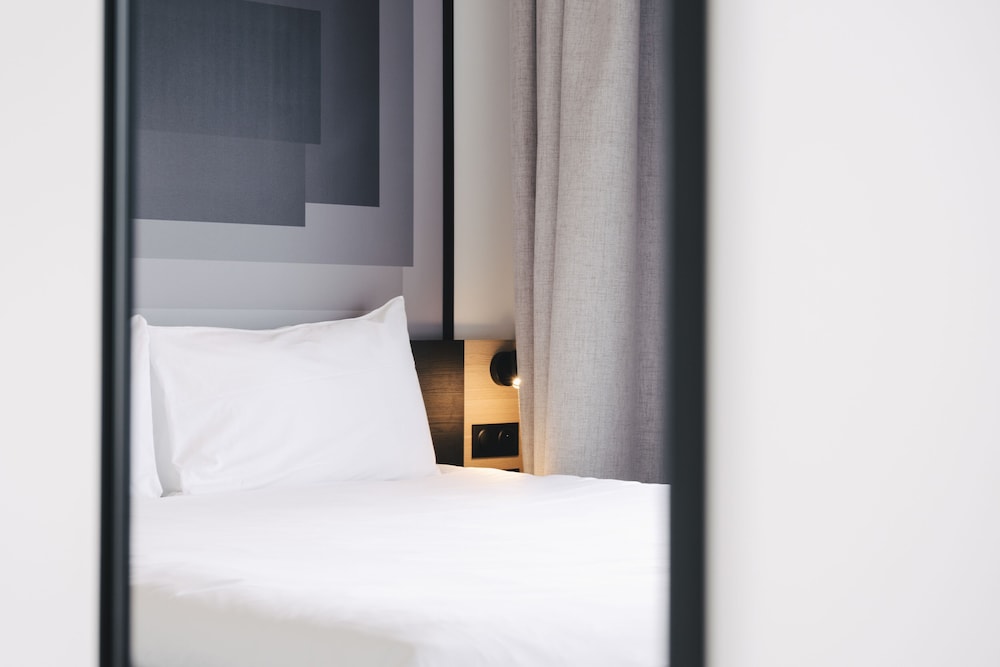 Habitacion Standard con 1 cama doble del hotel Ibis Rouen Centre Rive Droite Pasteur. Foto 1