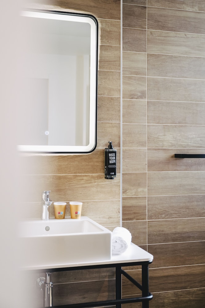 Habitacion Standard con 1 cama doble del hotel Ibis Rouen Centre Rive Droite Pasteur. Foto 12