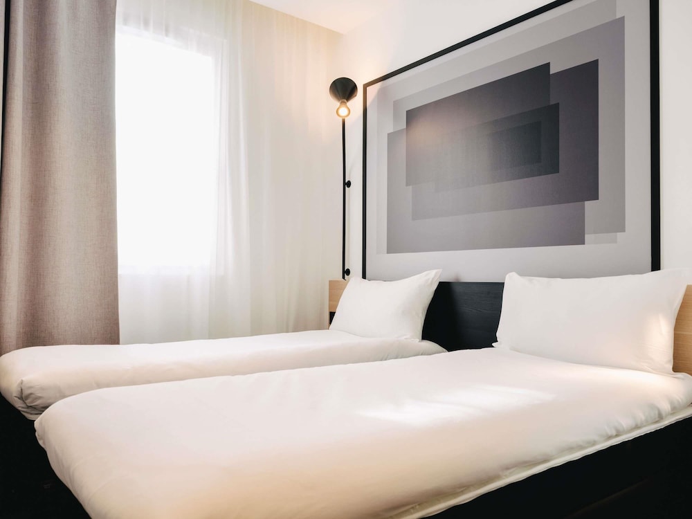 Habitación Standard con 2 camas individuales del hotel Ibis Rouen Centre Rive Droite Pasteur. Foto 5