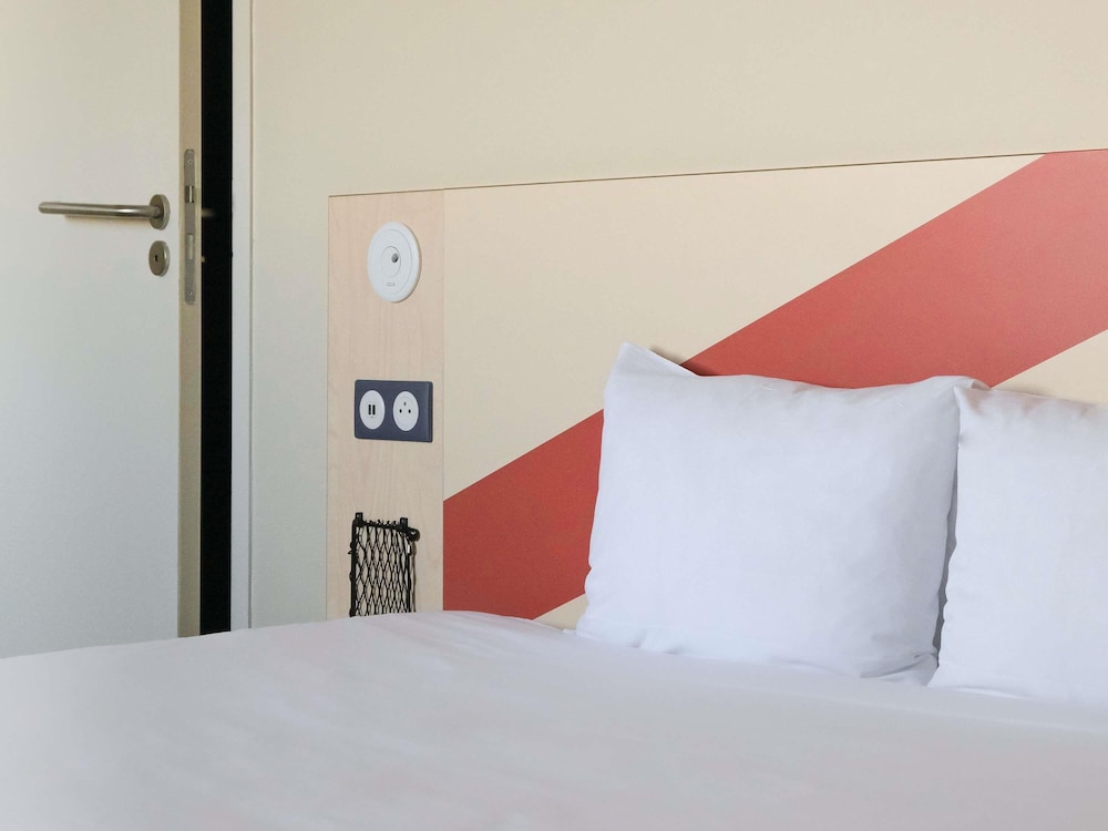 Habitacion Standard con 1 cama doble del hotel Ibis Budget Toulouse Labège. Foto 5