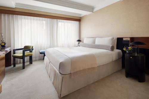 Habitación Deluxe con cama extragrande del hotel The Prince Kitano New York. Foto 2