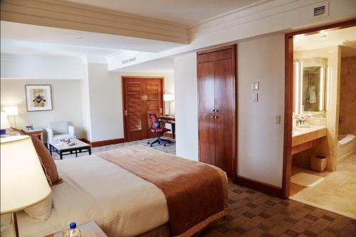 Suite Junior Doble con cama grande del hotel The Prince Kitano New York. Foto 3