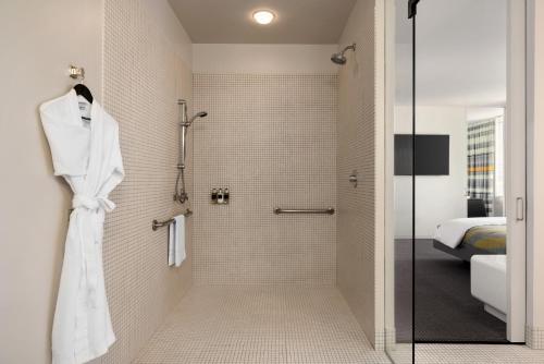Suite Ático Delphi - Adaptada para personas con movilidad reducida del hotel The Delphi. Foto 3