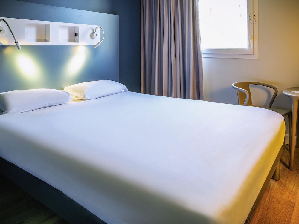 DOBLE - Habitación con una cama grande del hotel Ibis Budget Reims Parc Des Expositions