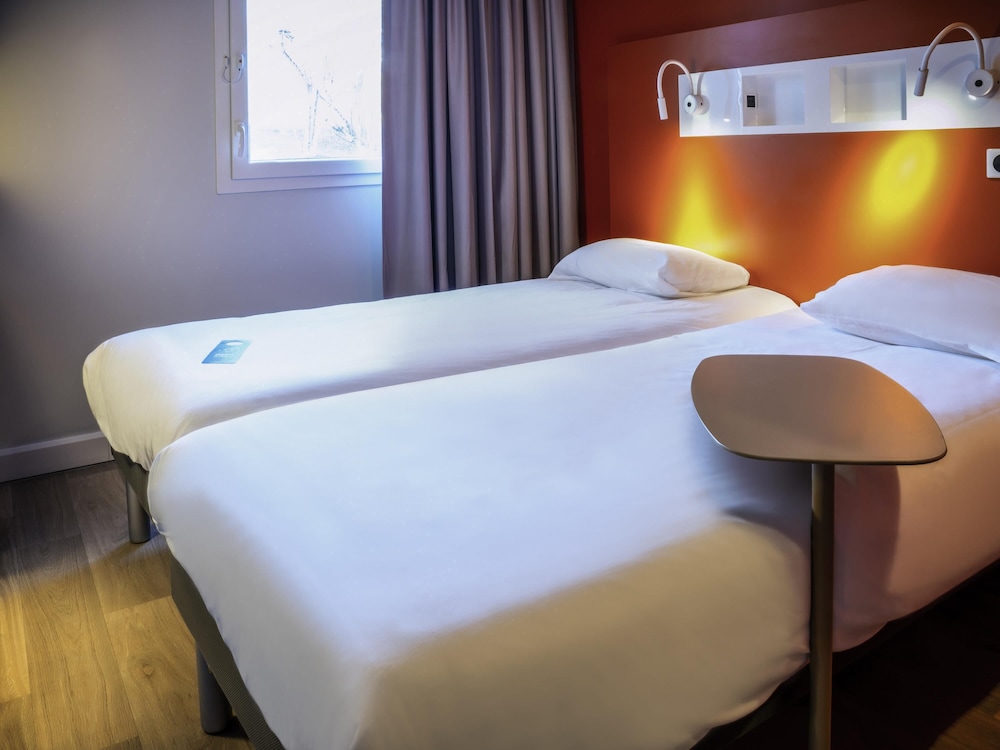 GEMELA - Habitación con 2 camas individuales del hotel Ibis Budget Reims Parc Des Expositions