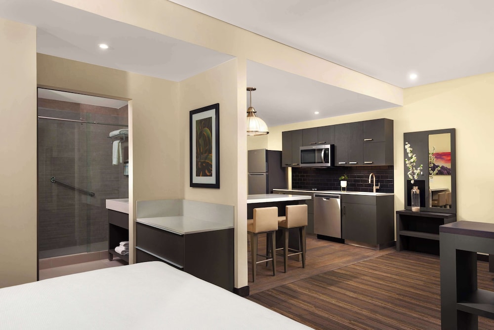 Studio con camas queen y cocina | Dos camas queen (más sofá cama) del hotel Hyatt House Monterrey Valle-san Pedro. Foto 8