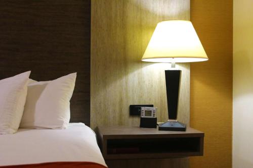 King Room with Sofa Bed and Shower - Non - Smoking del hotel Best Western Galleria Inn and Suites. Foto 4