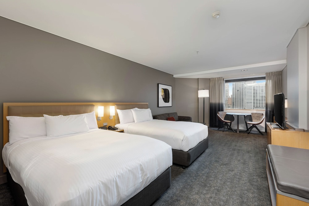 Habitación Deluxe, 2 camas dobles del hotel Novotel Sydney On Darling Harbour. Foto 3