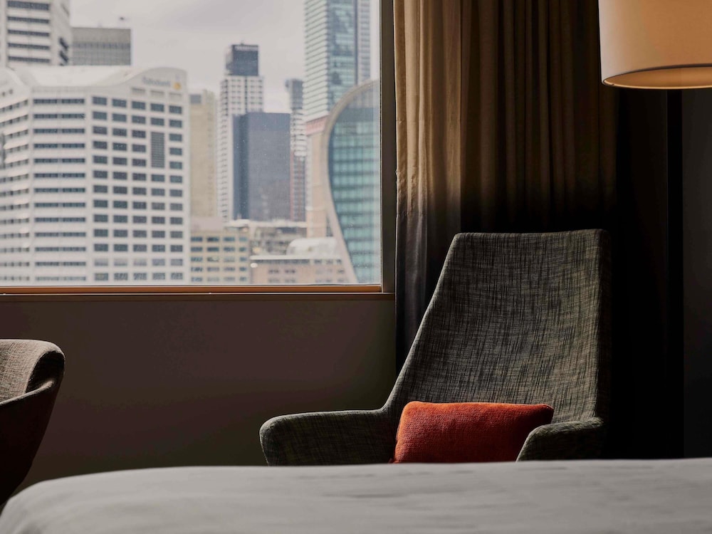 HABITACIÓN EJECUTIVA, 1 CAMA QUEEN del hotel Novotel Sydney On Darling Harbour. Foto 9