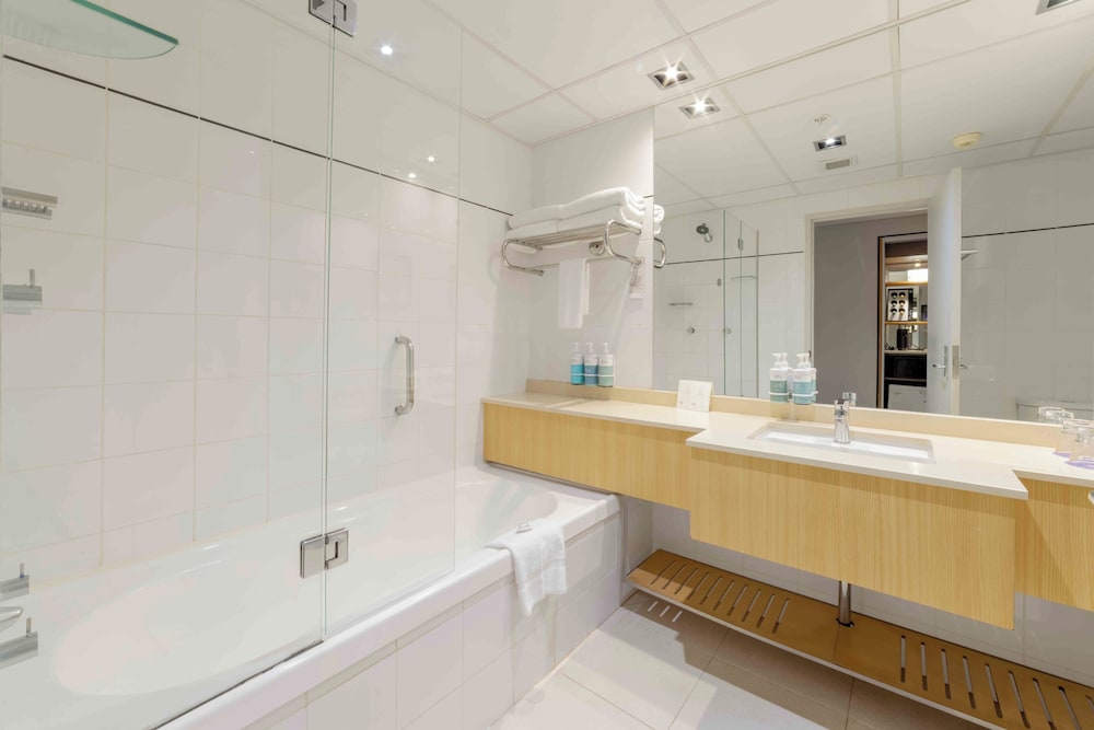 SUITE EJECUTIVA, 2 CAMAS DOBLES del hotel Novotel Sydney On Darling Harbour. Foto 10